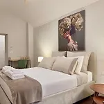 Grand Luxury - Center - Families & Groups *