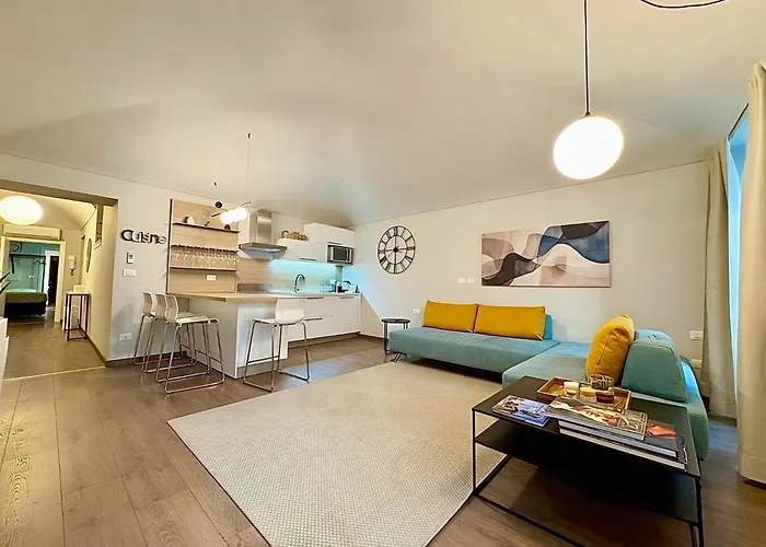 Grand Luxury - Center - Families & Groups