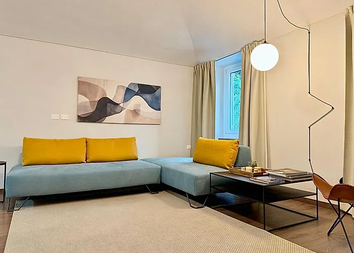 Grand Luxury - Center - Families & Groups