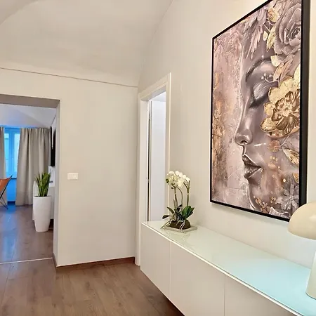 Grand Luxury - Center - Families & Groups