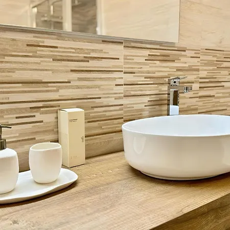 Grand Luxury - Center - Families & Groups Apartment